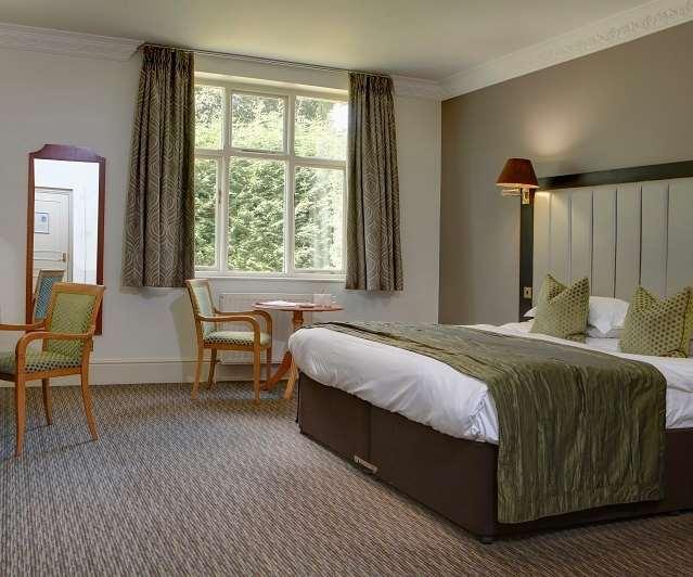 Pontlands Park Hotel Chelmsford Room photo