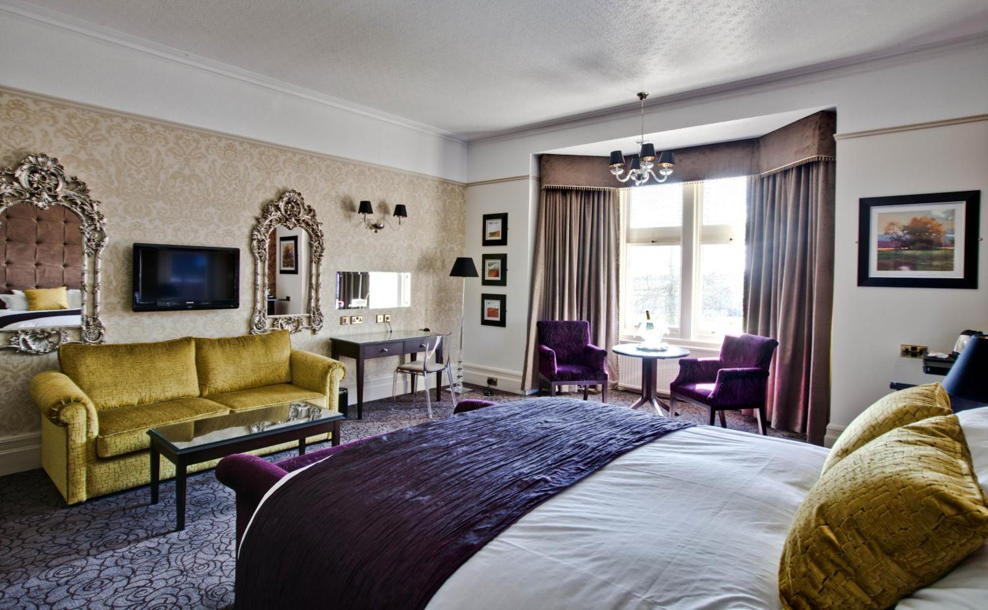 Pontlands Park Hotel Chelmsford Exterior photo