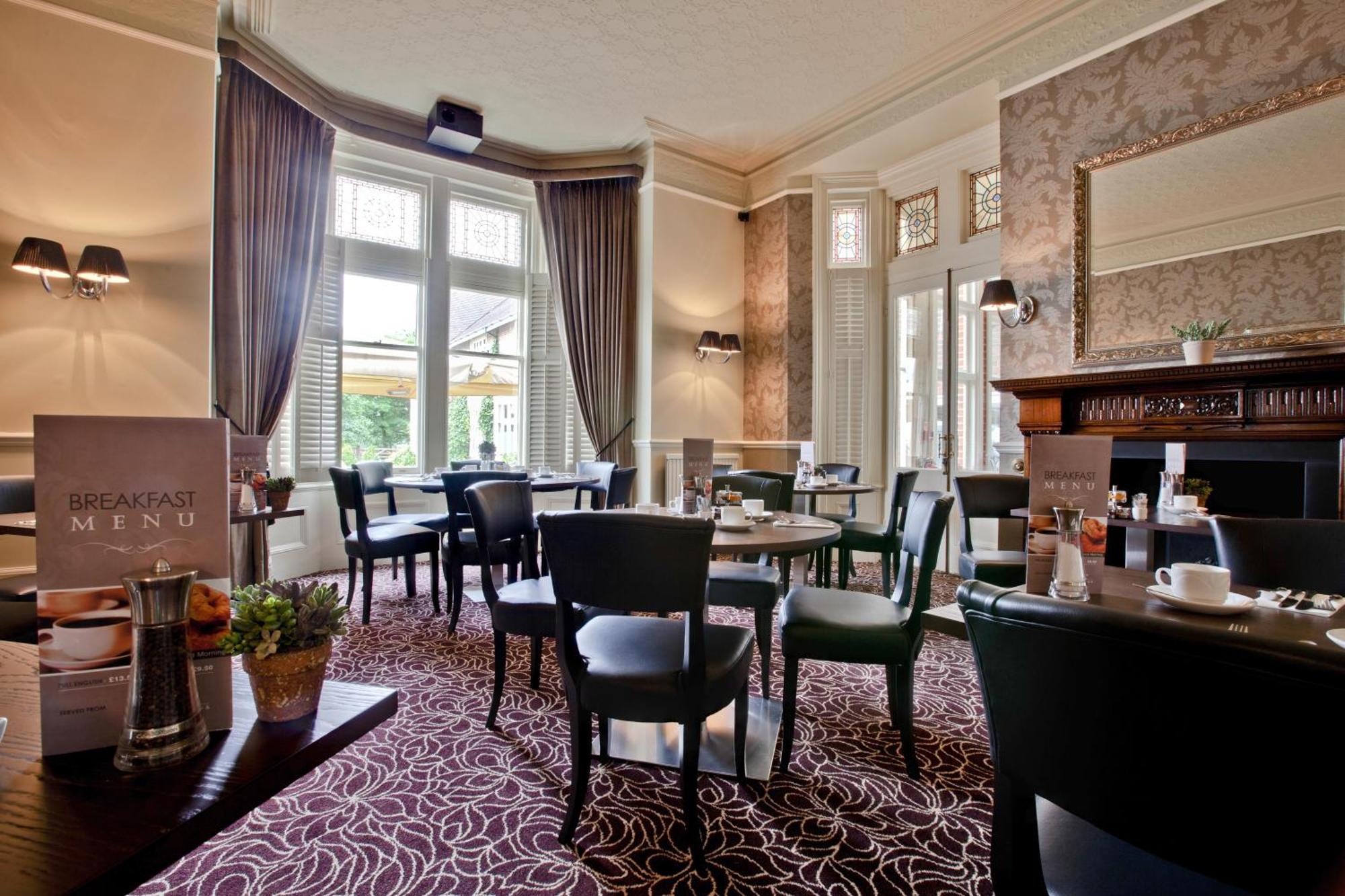 Pontlands Park Hotel Chelmsford Exterior photo