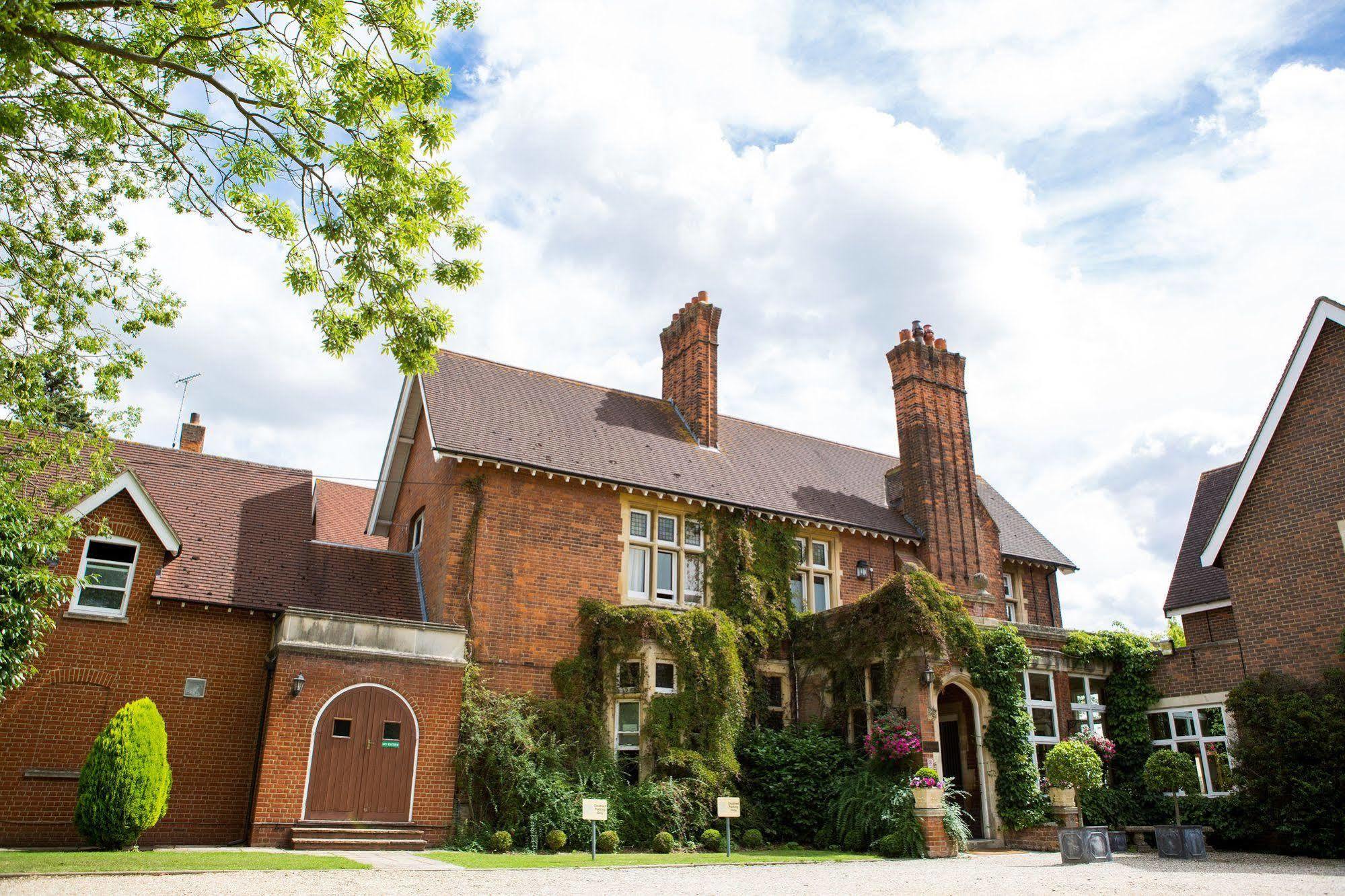 Pontlands Park Hotel Chelmsford Exterior photo